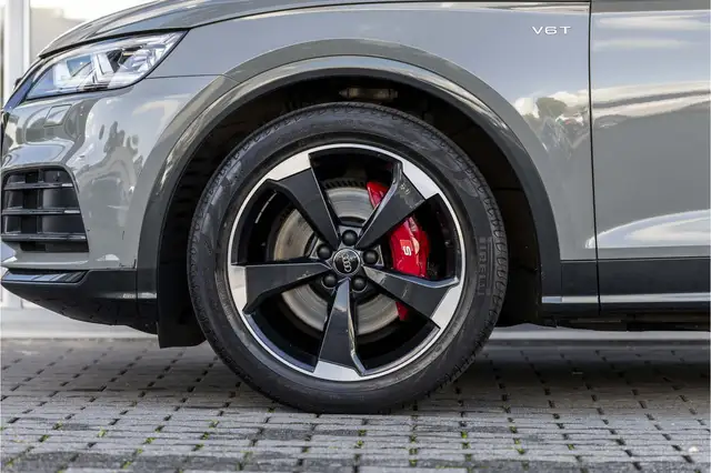 Audi Q5 view 19