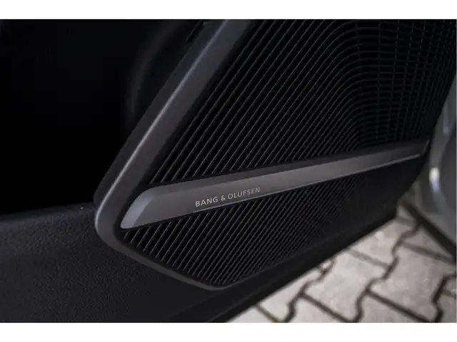 Audi Q5 view 25
