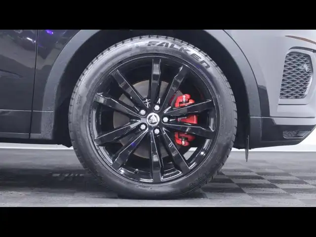 Jaguar E-Pace view 7