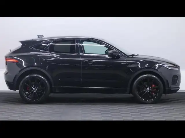 Jaguar E-Pace view 3