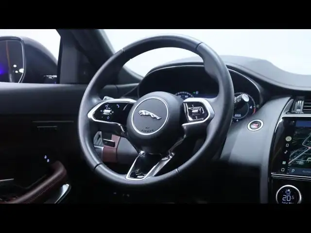 Jaguar E-Pace view 14