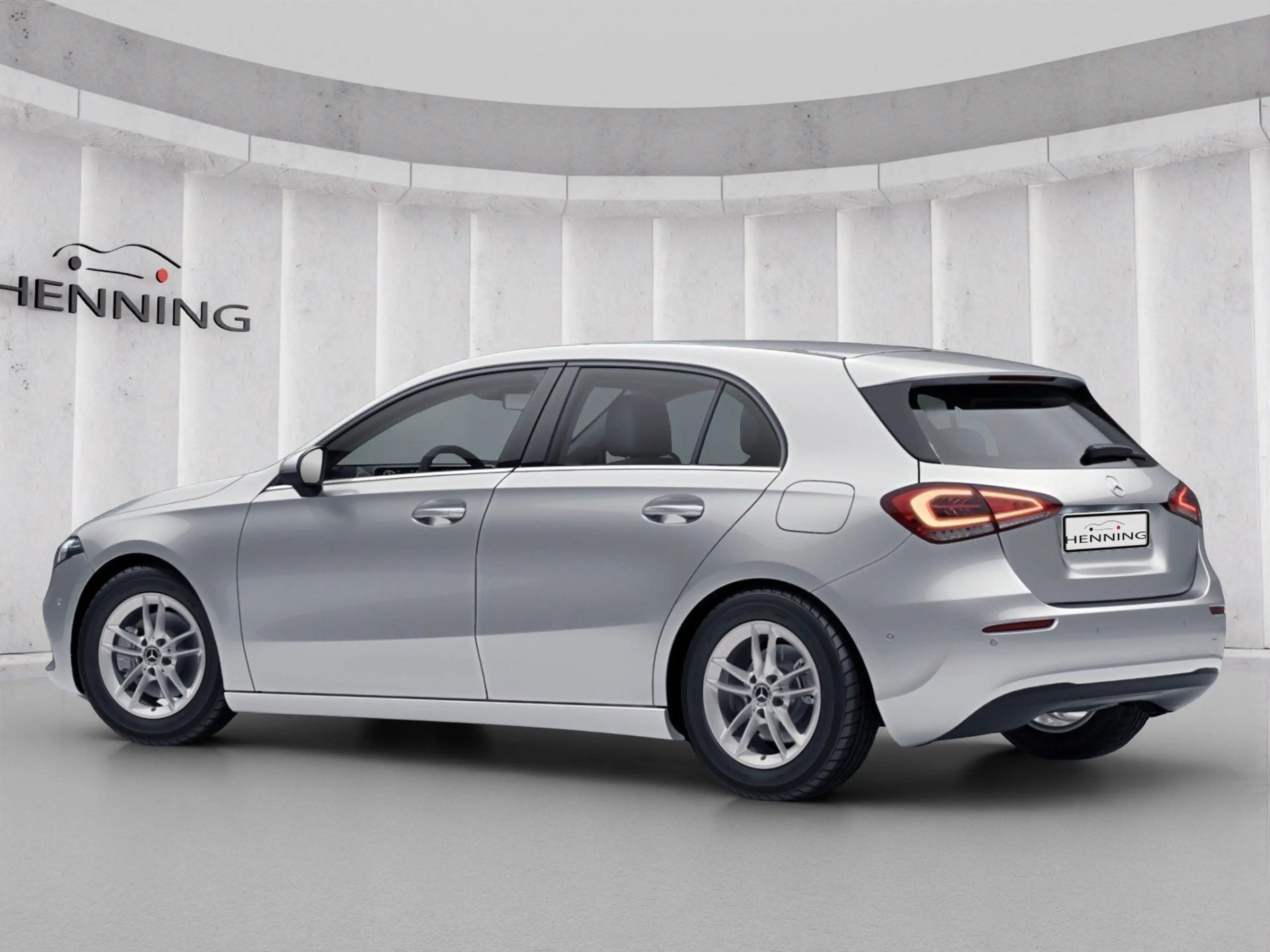 Mercedes-Benz A 200 Kompaktlimousine Style Kamera LED Spurhalt — photo 2