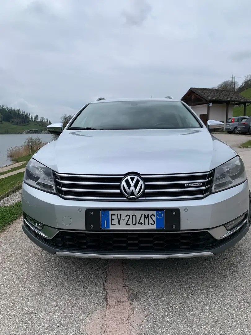 Volkswagen Passat Alltrack 2.0 tdi 4motion dsg Gümüş rengi - 1