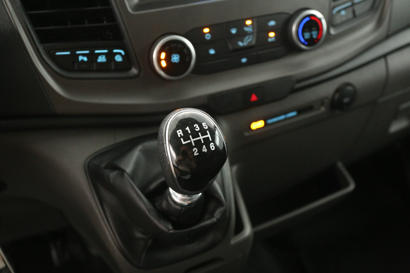 Ford Transit 2.0 TDCI L2H2 | Airco | Cruise | 3 Zits | Trekhaak — photo 20