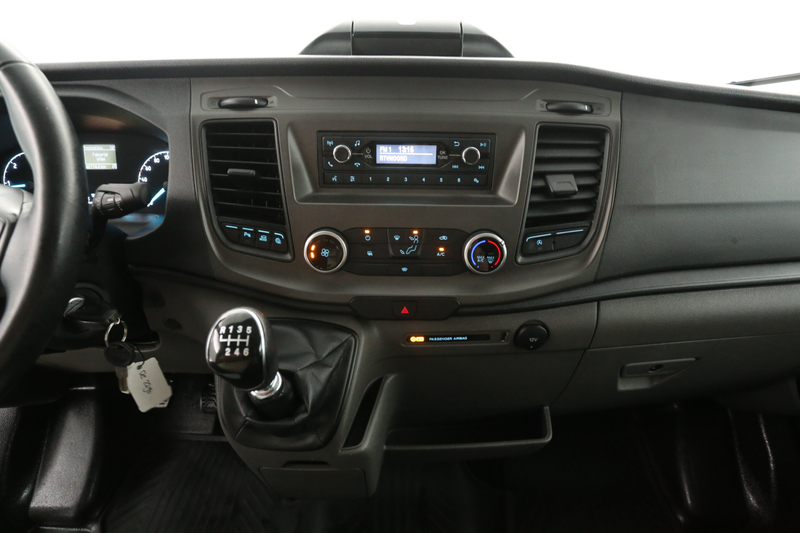 Ford Transit 2.0 TDCI L2H2 | Airco | Cruise | 3 Zits | Trekhaak — photo 11
