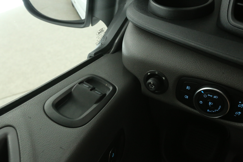 Ford Transit 2.0 TDCI L2H2 | Airco | Cruise | 3 Zits | Trekhaak — photo 16