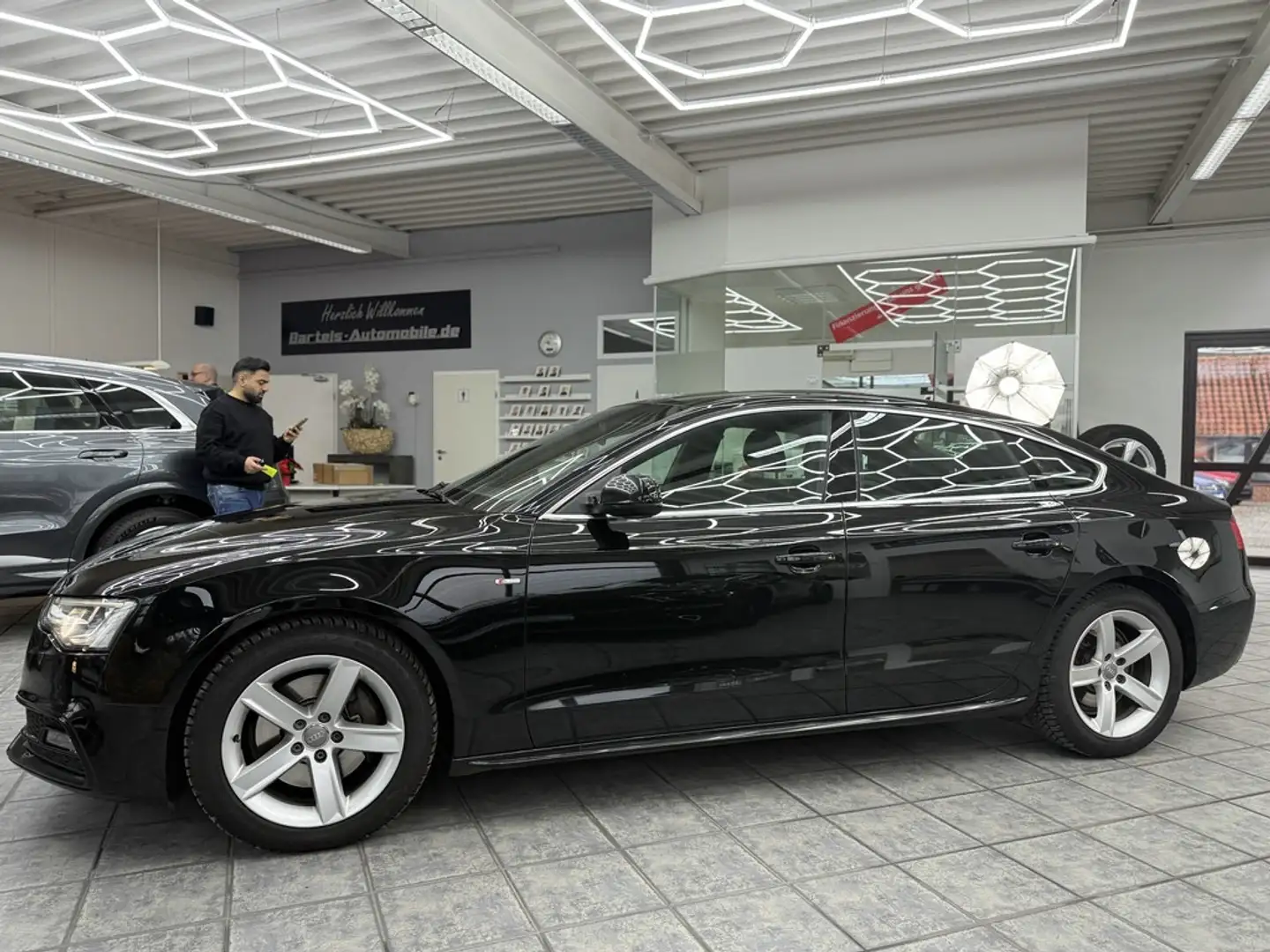 Audi A5 Sportback 2.0 TFSI quattro S-Line, Leder, PDC Schwarz - 2