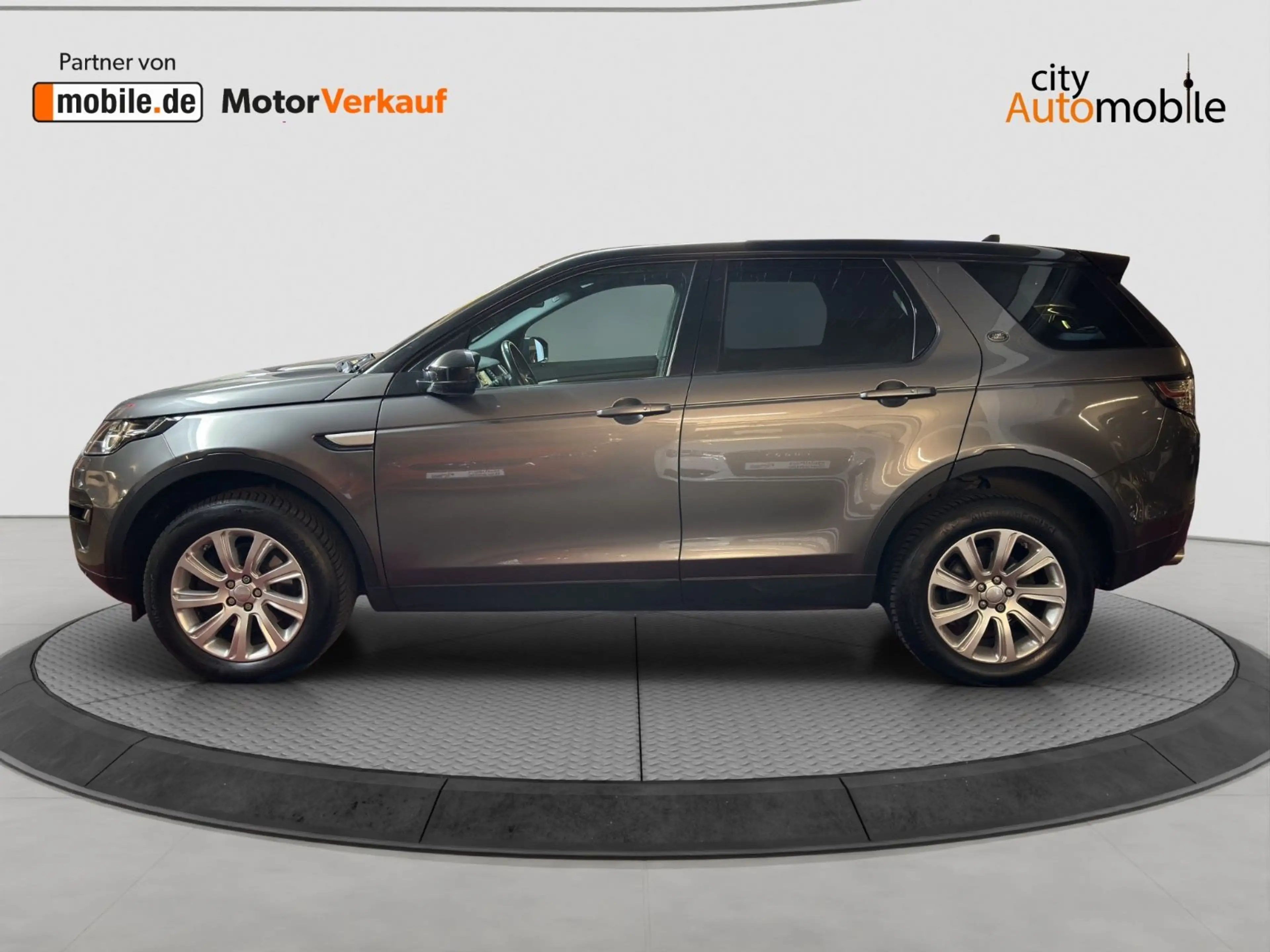 Land Rover Discovery Sport HSE/Pano-Dach/Leder/Navi/AHK — photo 2