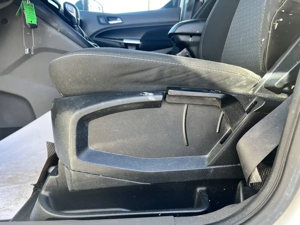 2022 Ford Transit Connect Cargo Van XLT | Overhead Storage | Rear Cam | Keyless Entry — photo 7