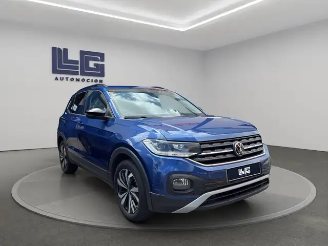 Volkswagen T-Cross view 3