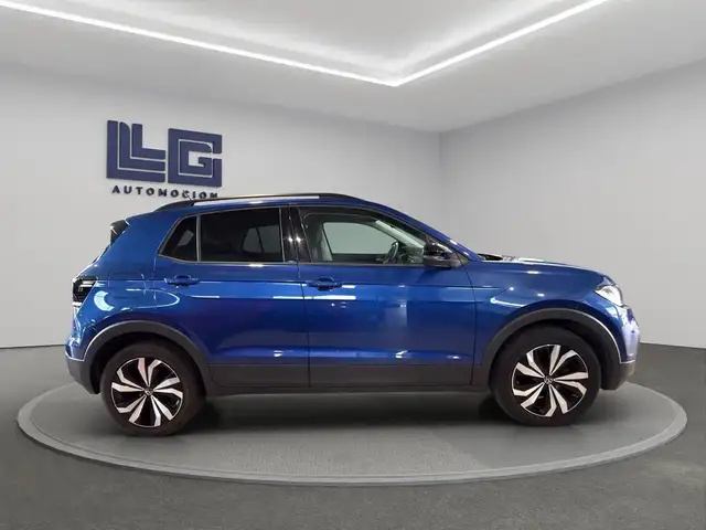 Volkswagen T-Cross view 6
