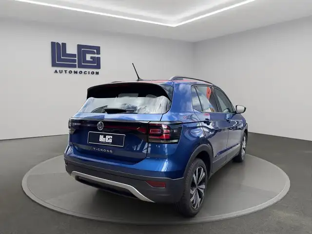 Volkswagen T-Cross view 5