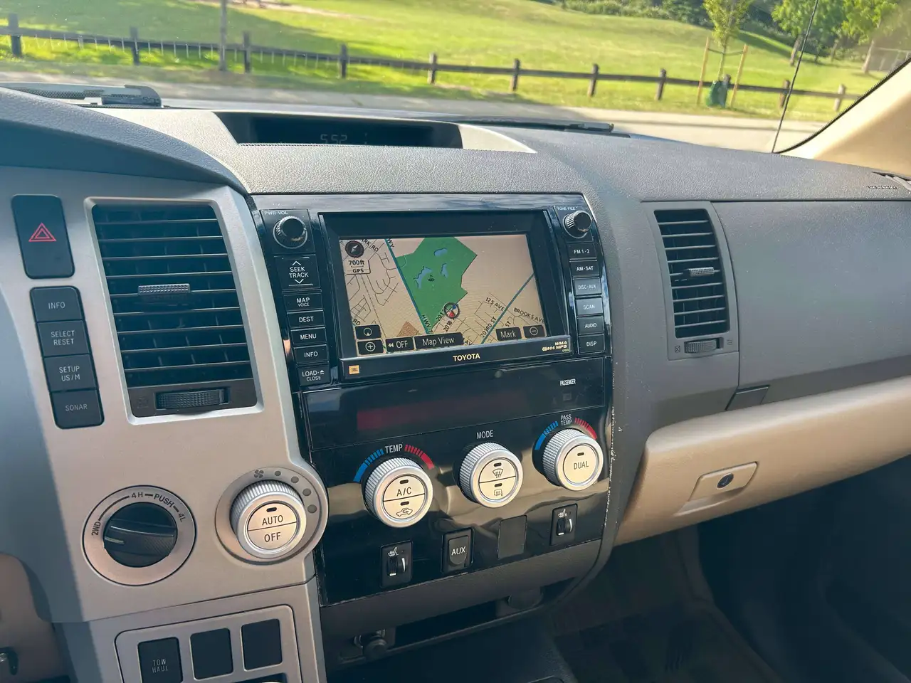 Toyota Tundra fotografie Toyota Tundra