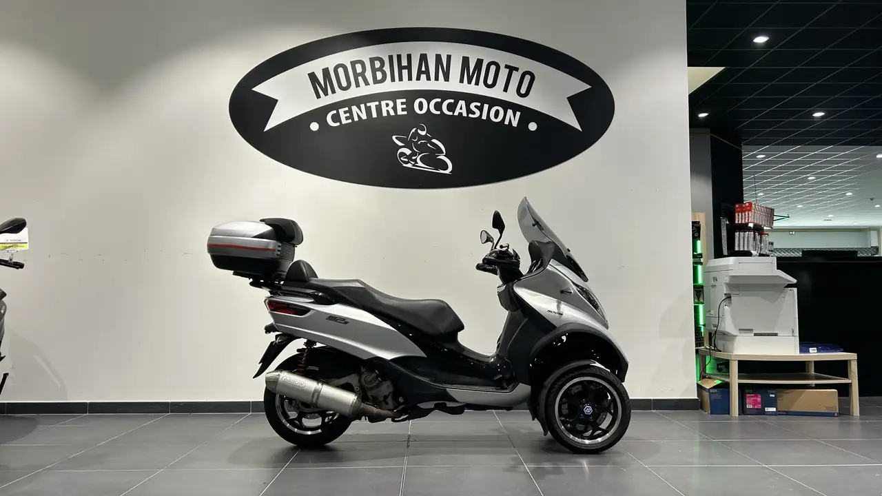Piaggio MP3 500