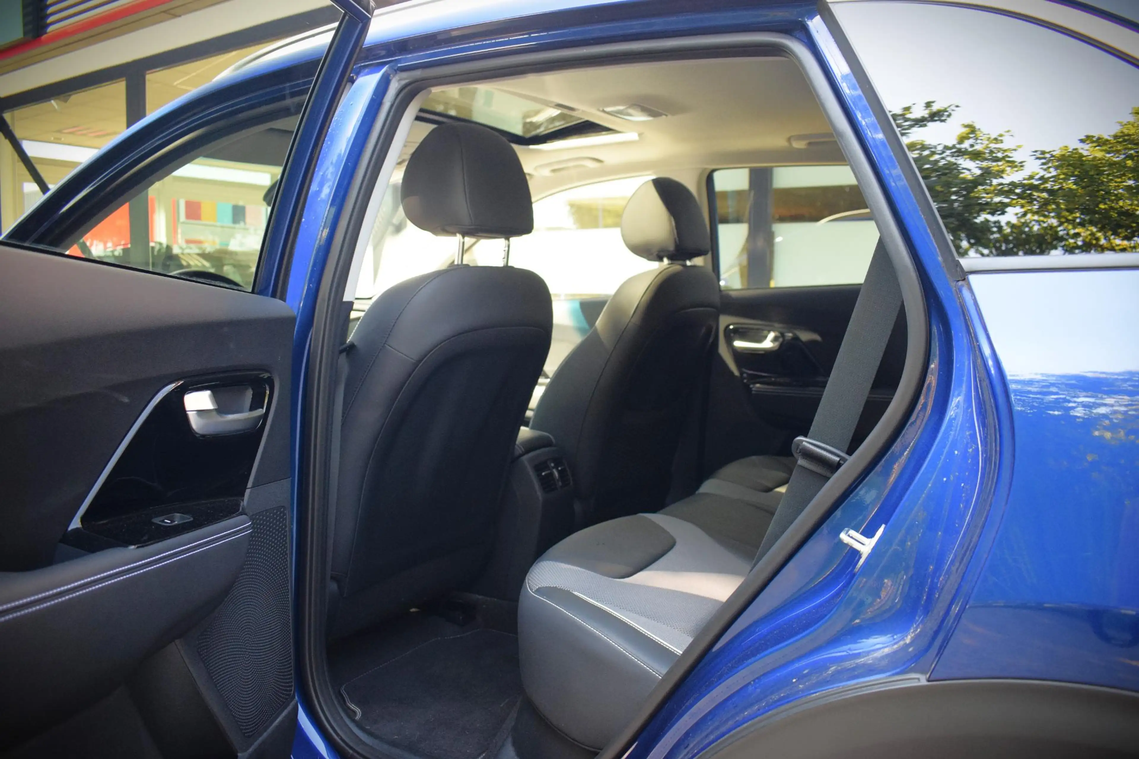 Kia e-Niro DynamicPlusLine 64 kWh |PANO|ACC|3-FASE|NAVIGATIE — photo 5