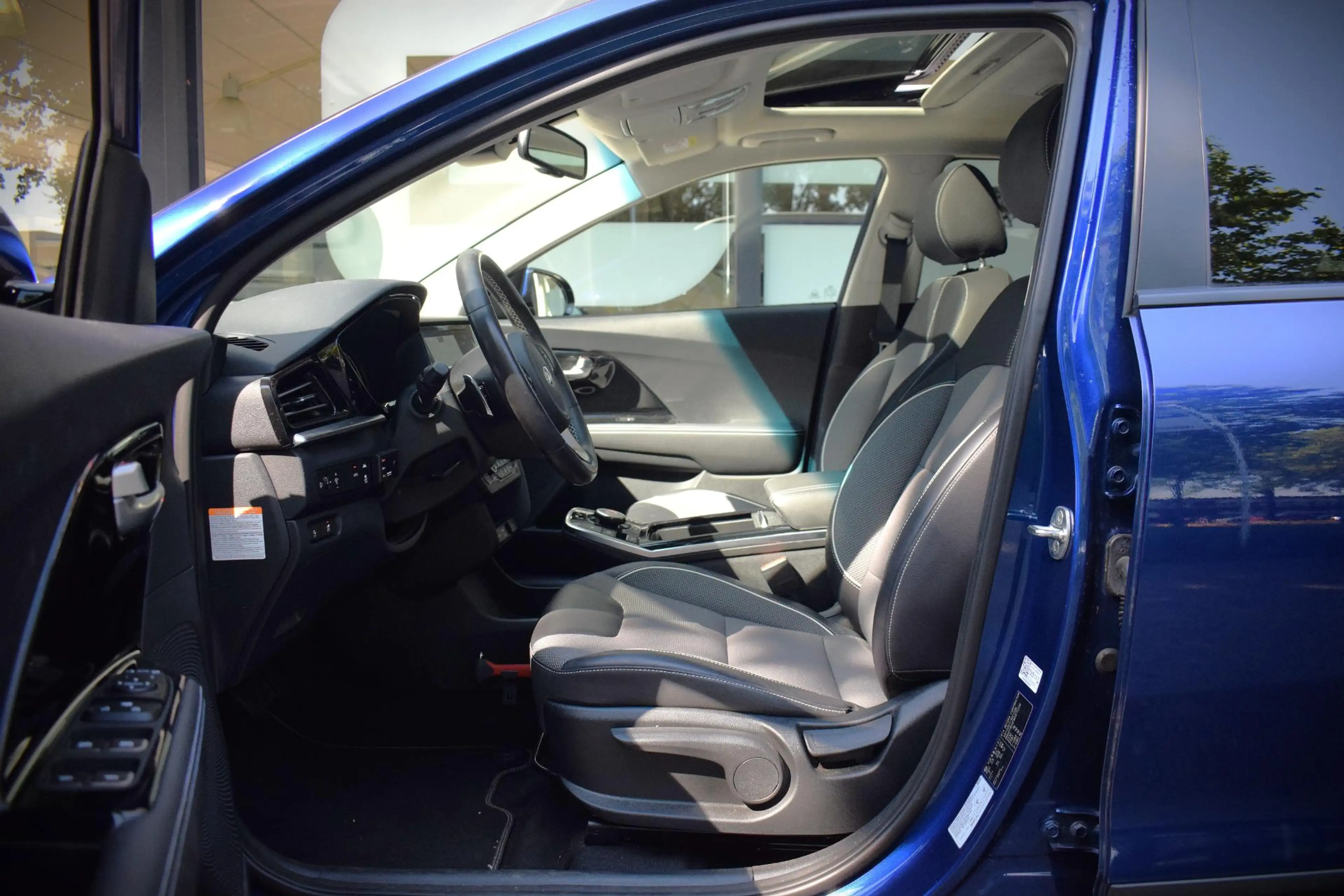 Kia e-Niro DynamicPlusLine 64 kWh |PANO|ACC|3-FASE|NAVIGATIE — photo 4