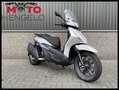 Piaggio Beverly 400 HPE Wit - thumbnail 2