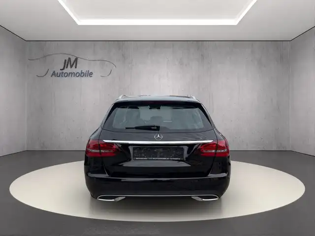 Mercedes-Benz C-Class view 6