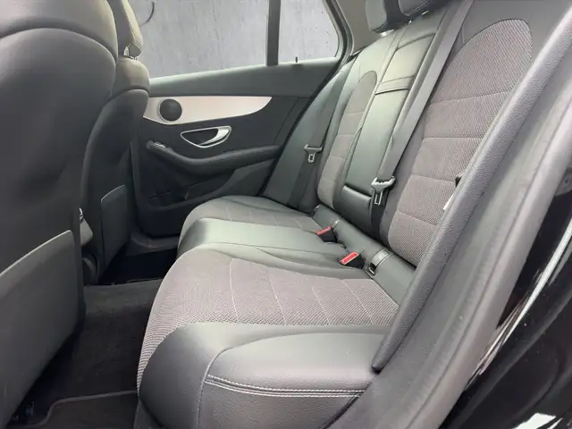 Mercedes-Benz C-Class view 12