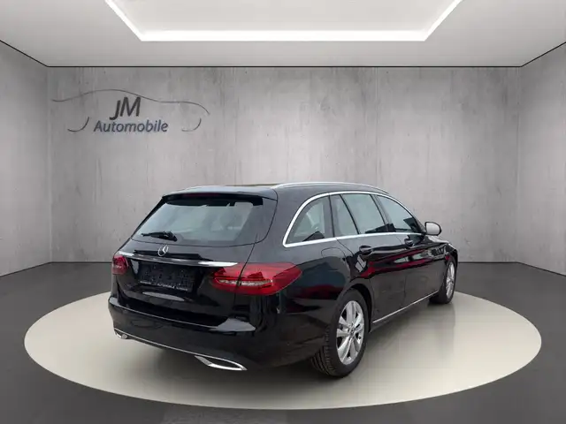 Mercedes-Benz C-Class view 7