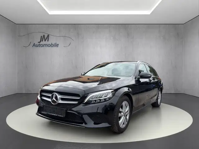 Mercedes-Benz C-Class view 3