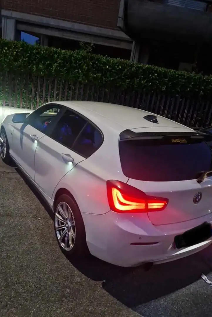 BMW 116 116d Sport 5p auto - 1