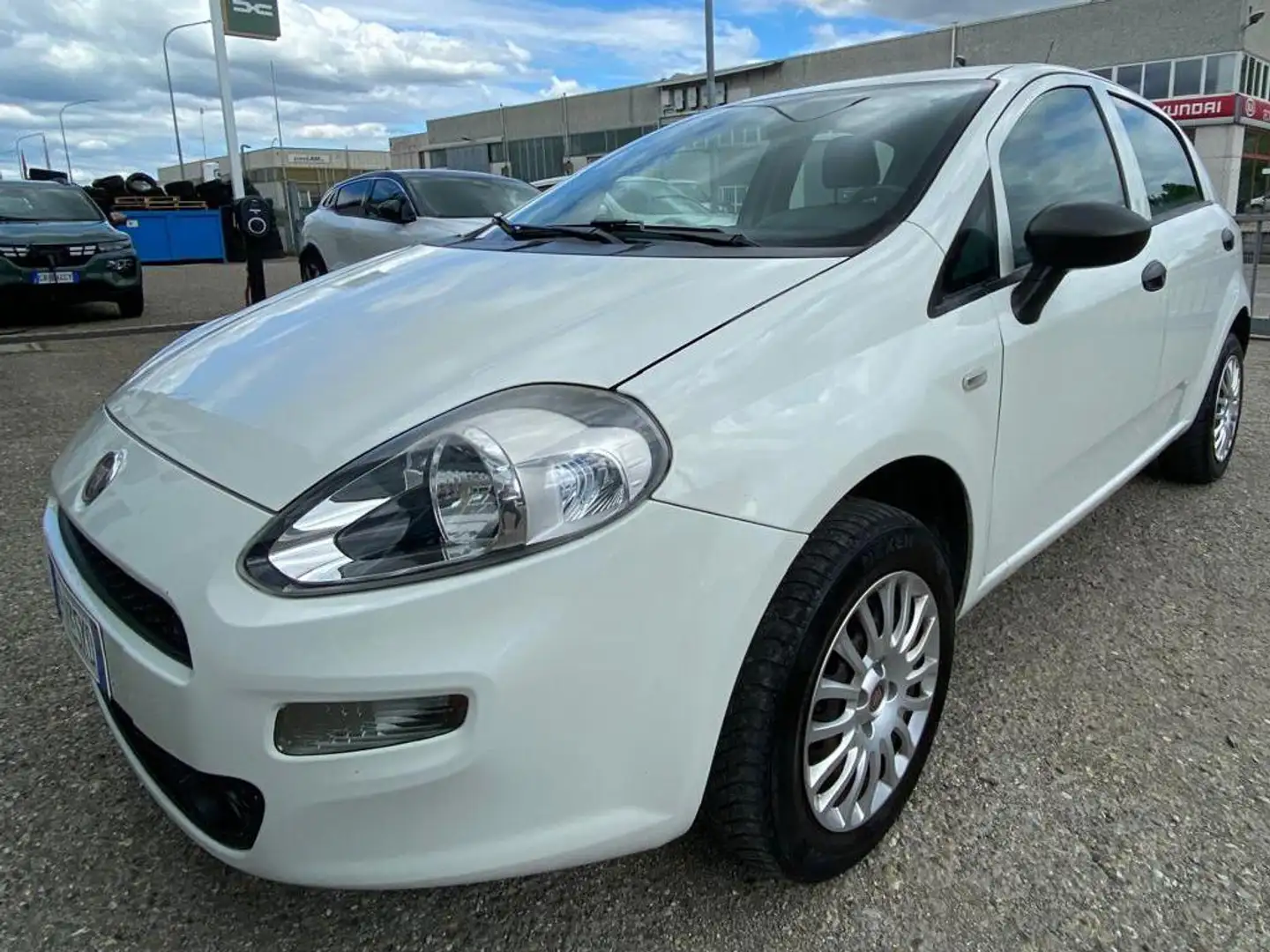 Fiat Punto Punto III 2012 5p 1.4 natural power Street 70cv E6 Bianco - 1
