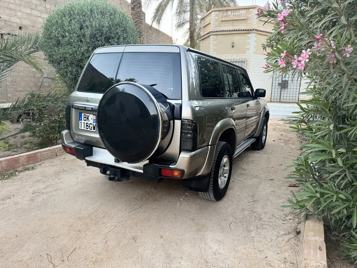 Nissan Patrol GR 3.0 DI Luxe A - 2