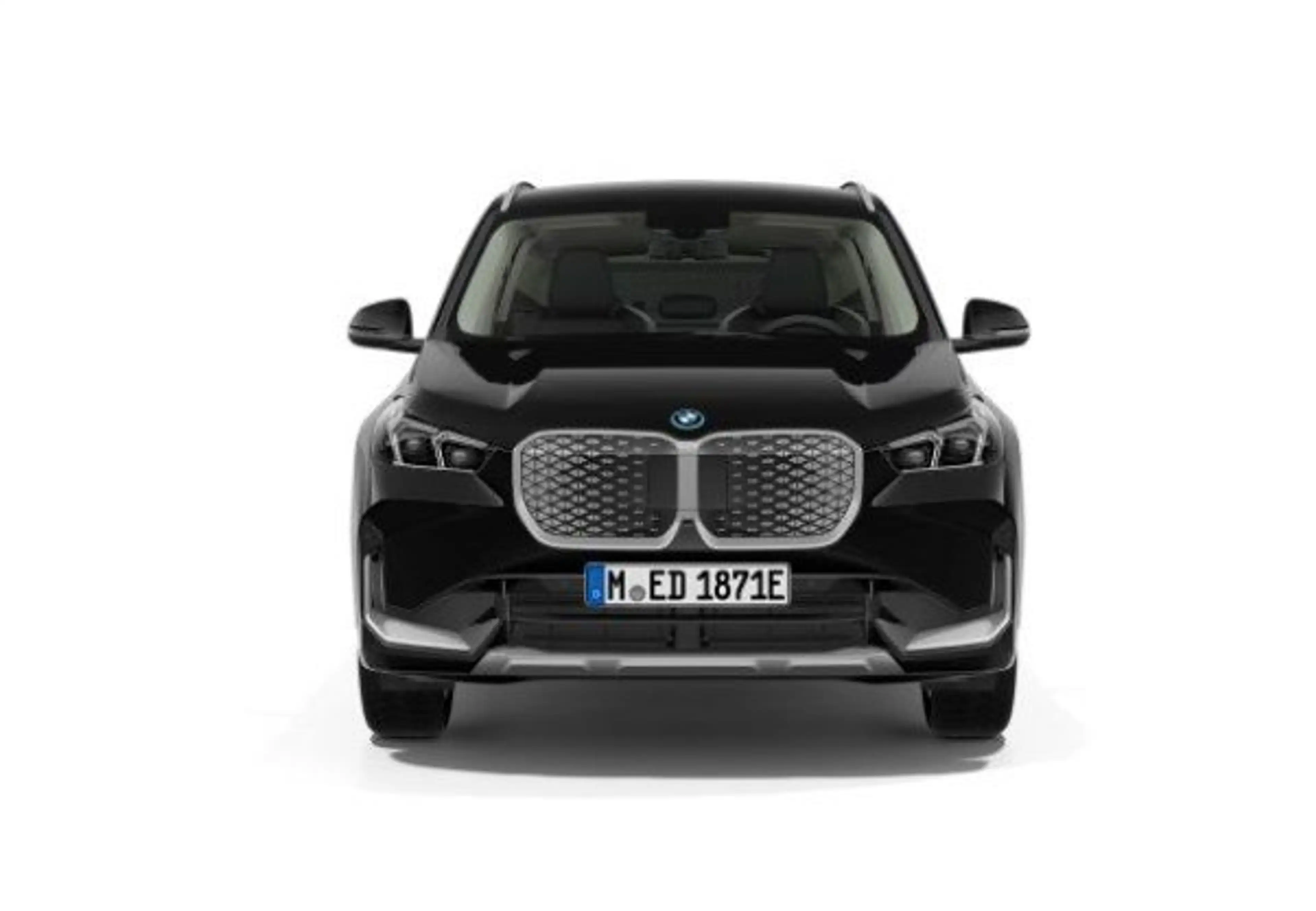 BMW iX1 eDrive20 xLine — photo 3