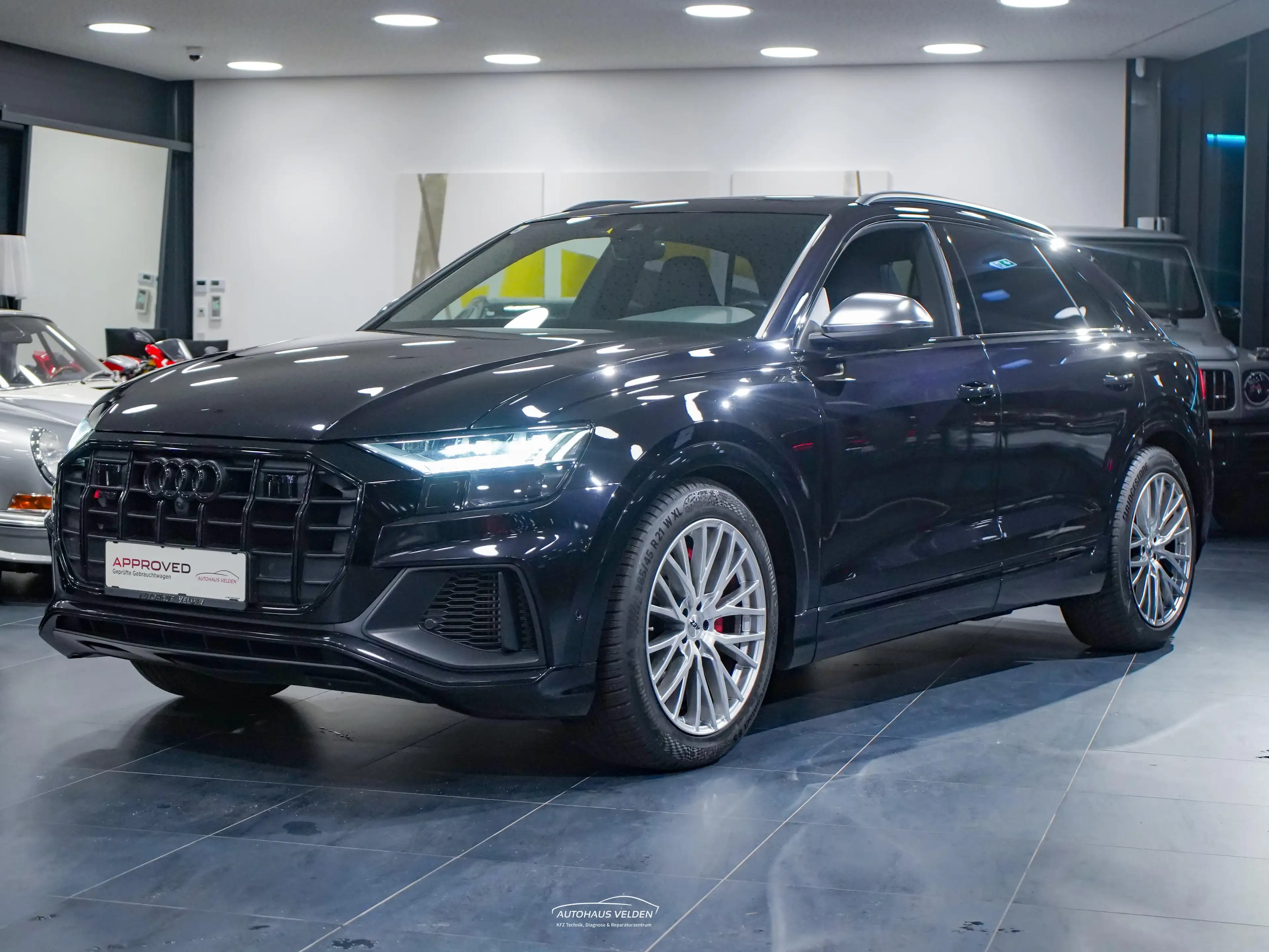 Audi SQ8 4.0 TDI quattro — photo 12