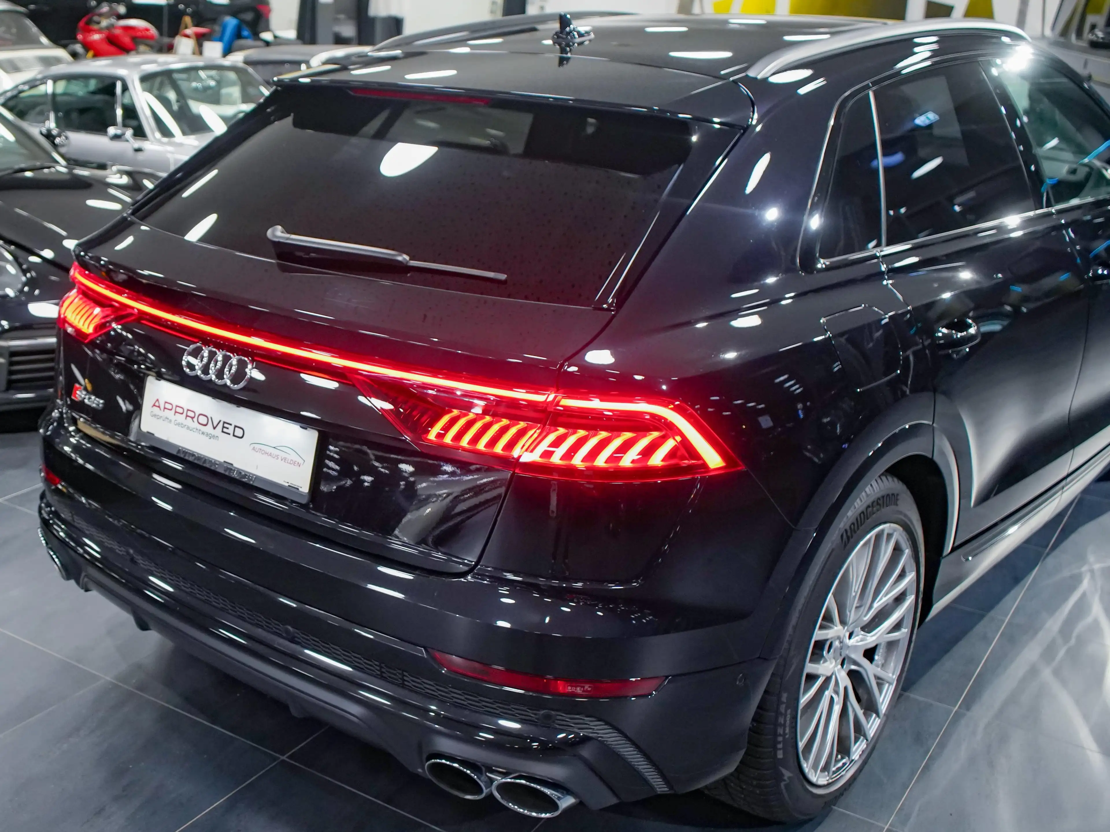 Audi SQ8 4.0 TDI quattro — photo 7