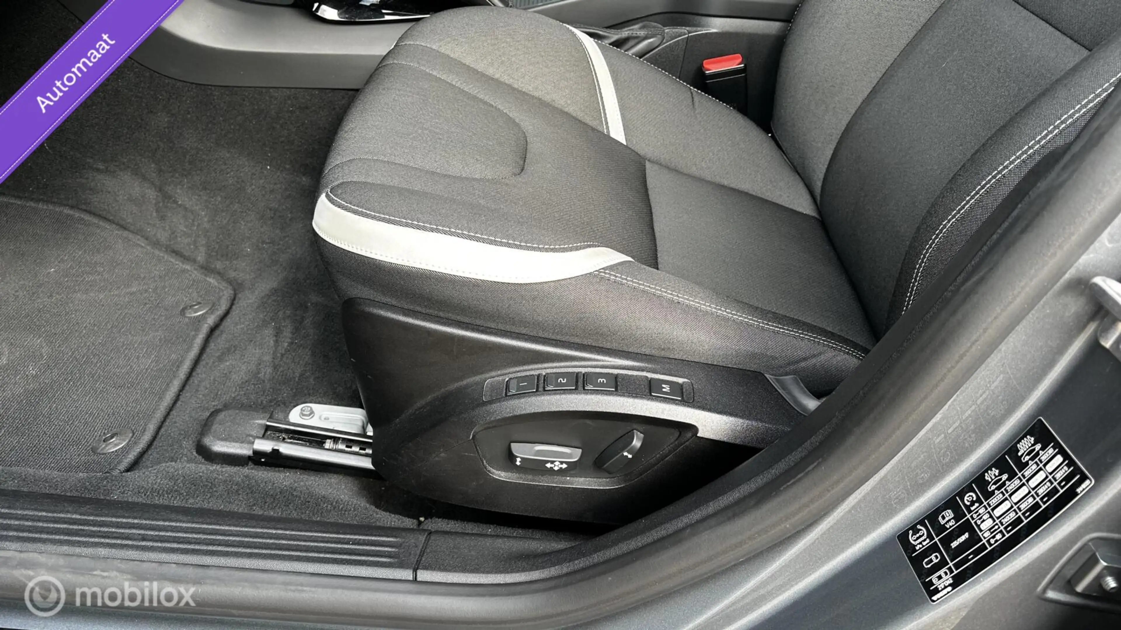 Volvo V40 Cross Country 1.5 T3 Dynamic Edition — photo 5
