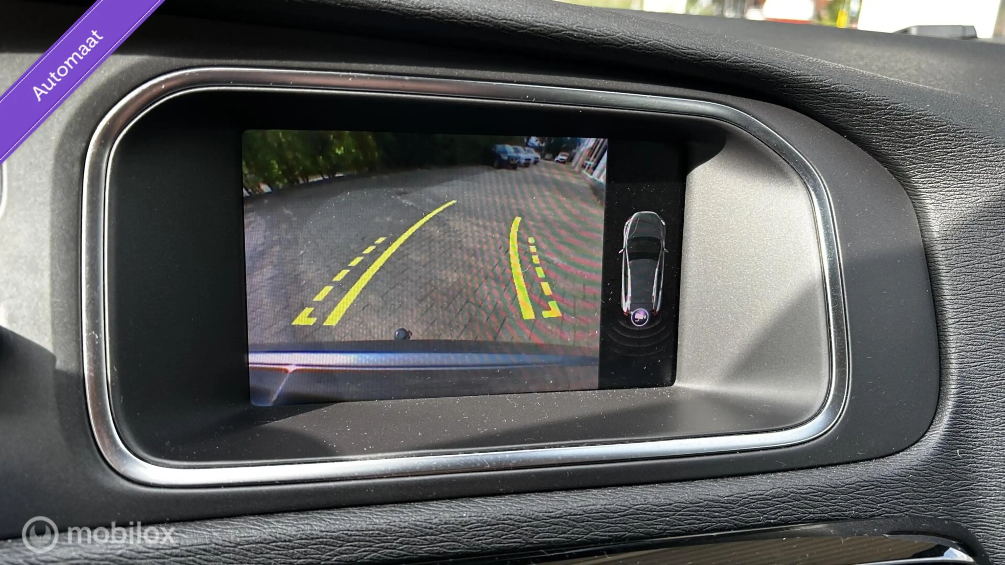 Volvo V40 Cross Country 1.5 T3 Dynamic Edition — photo 12
