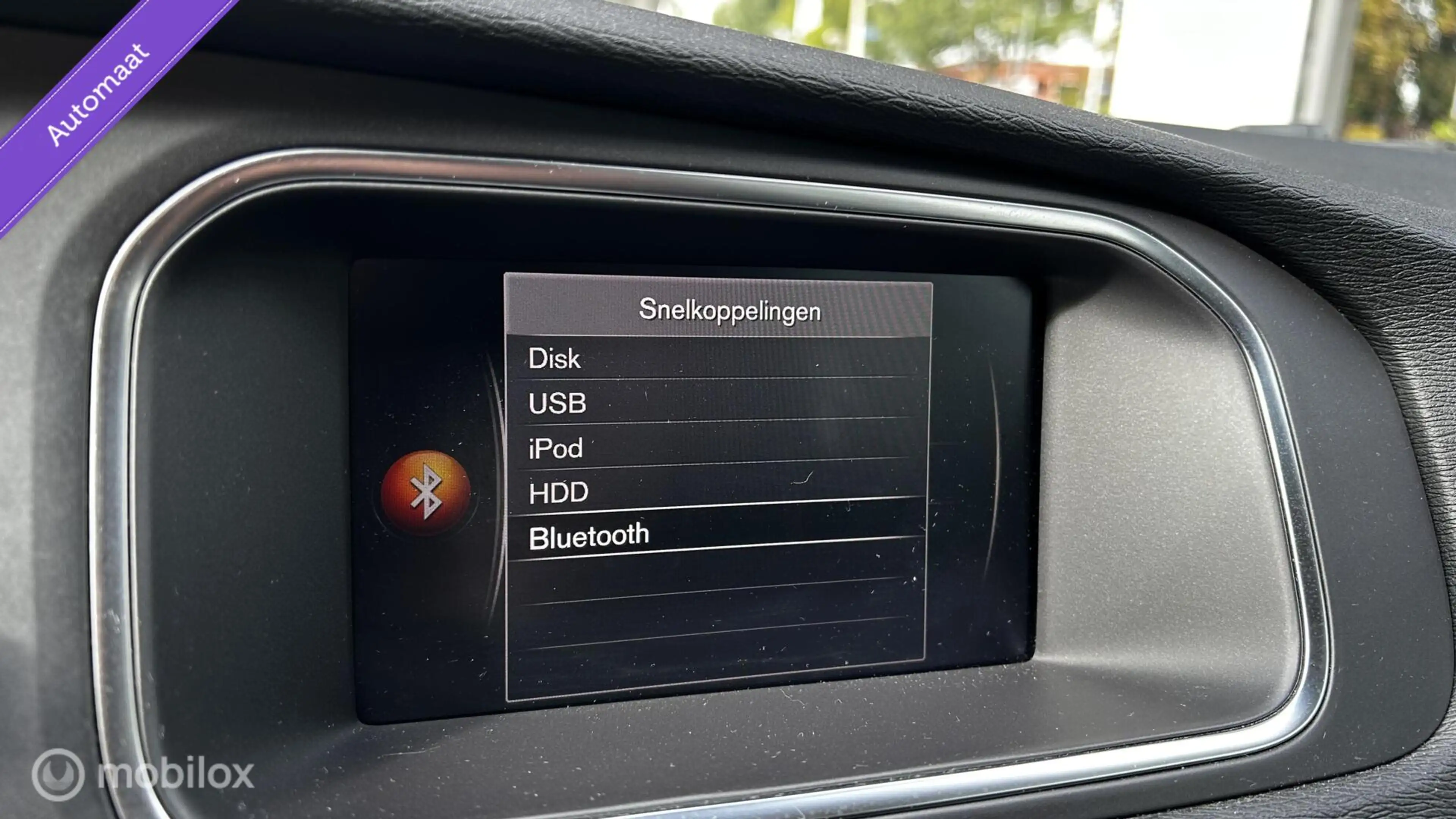 Volvo V40 Cross Country 1.5 T3 Dynamic Edition — photo 9