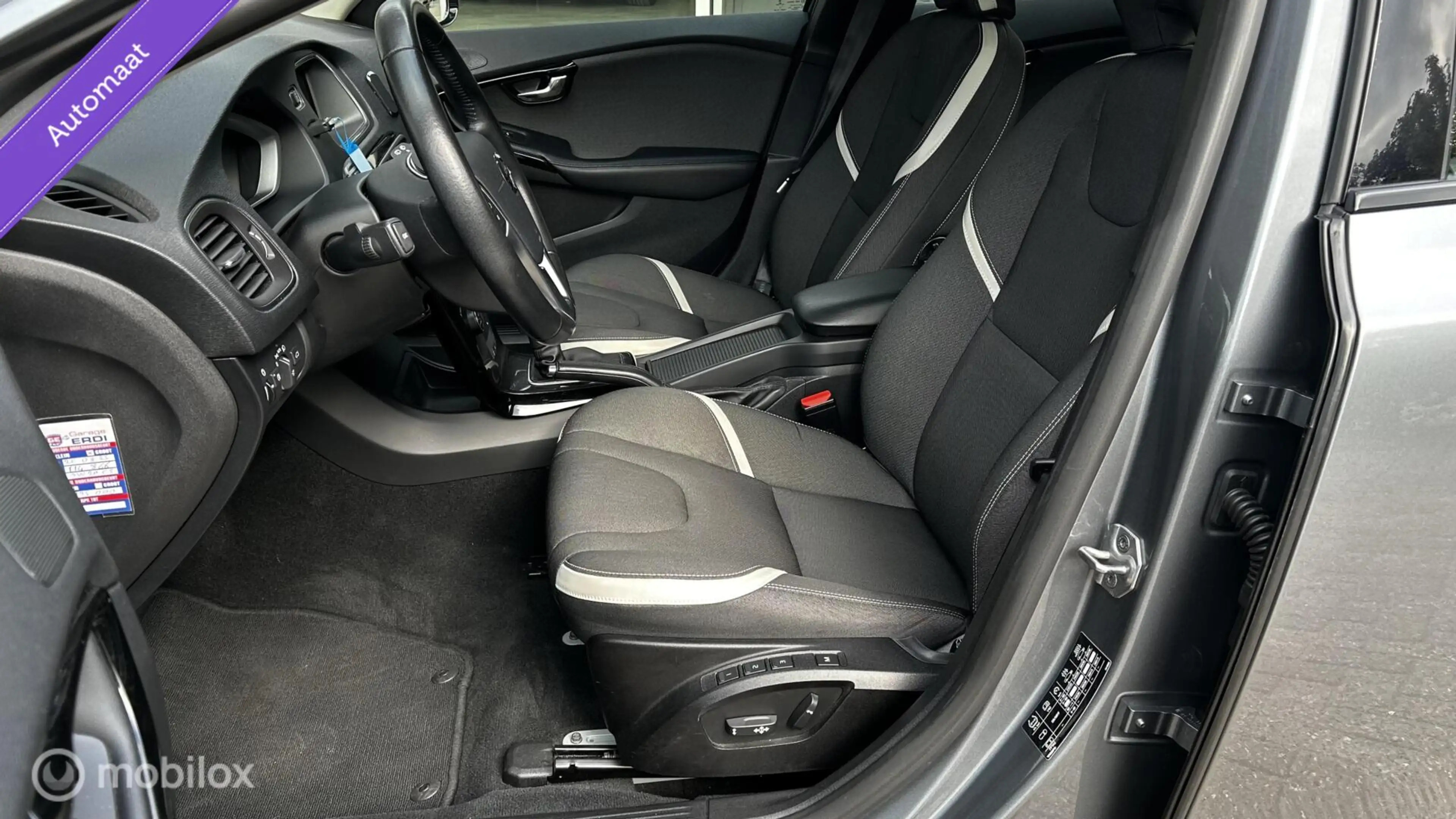 Volvo V40 Cross Country 1.5 T3 Dynamic Edition — photo 6