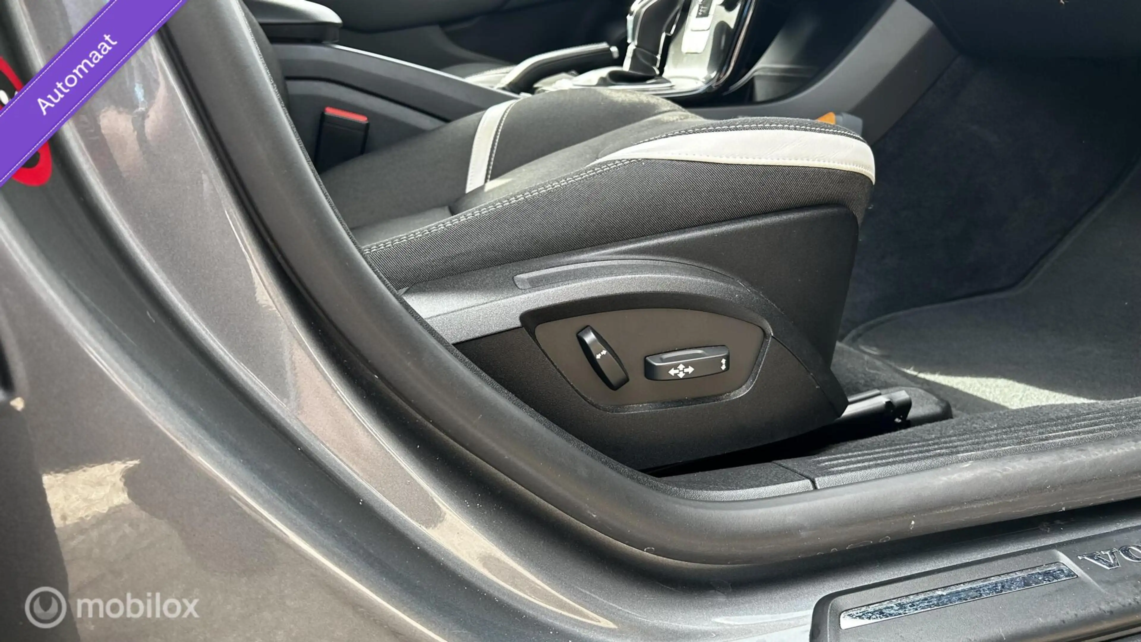 Volvo V40 Cross Country 1.5 T3 Dynamic Edition — photo 14