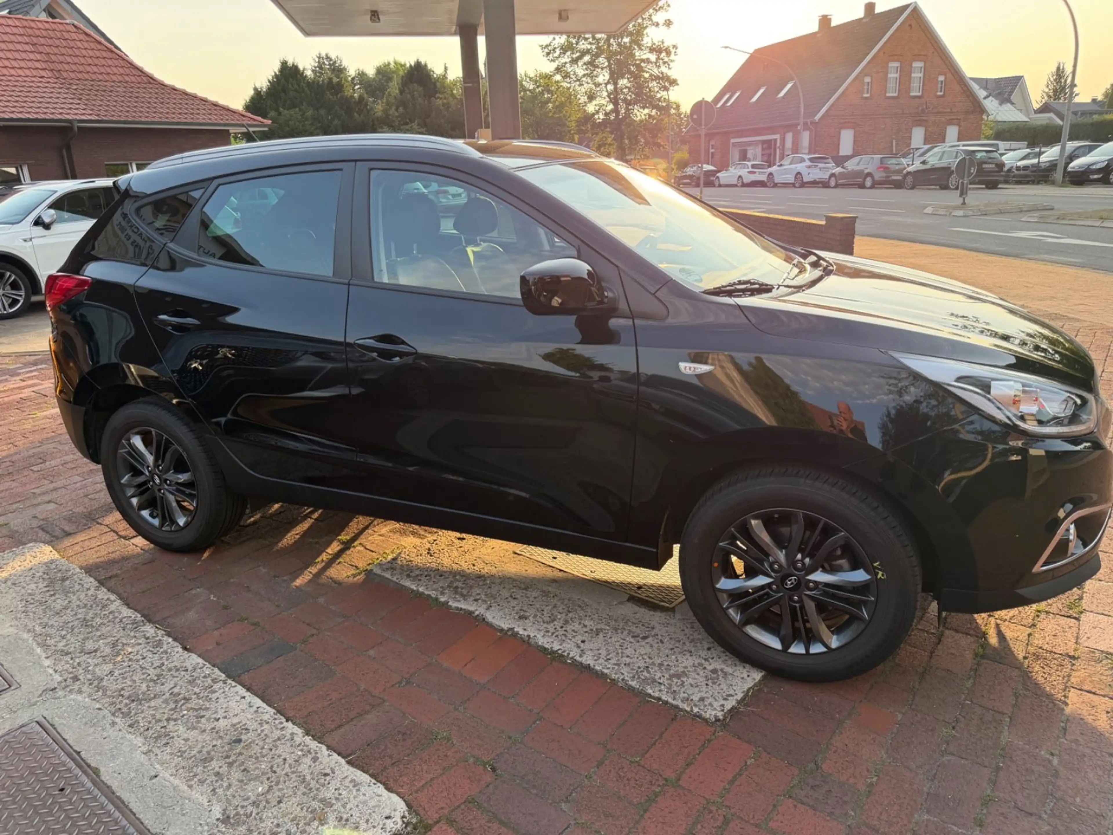 Hyundai iX35 1.6 GDI FIFA 1.Hd+AHK+Klimaauto+Winter — photo 8
