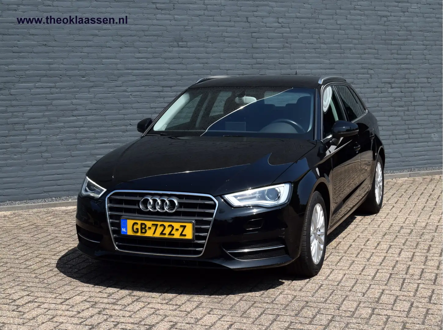 Audi A3 Sportback 1.4 TFSI Ambiente Pro Line plus Zwart - 2