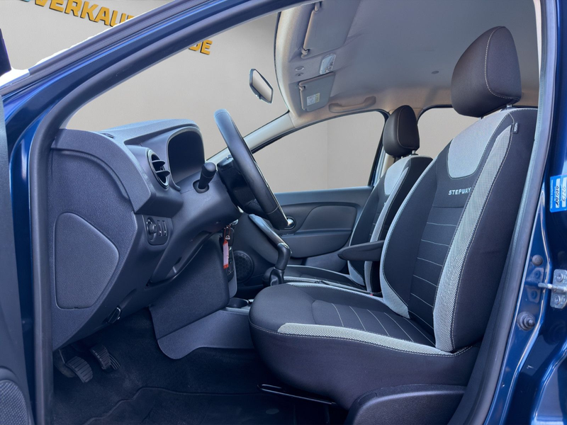 Dacia Sandero Stepway Prestige NAVI CLIMATR. PDC 1.HD — photo 15