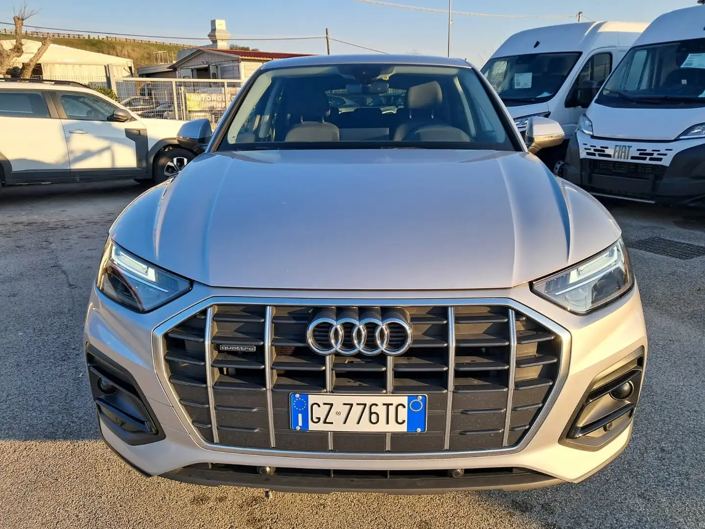 Audi Q5 Sportback 2.0 40 tdi quattro s-tronic 204cv Gris - 2