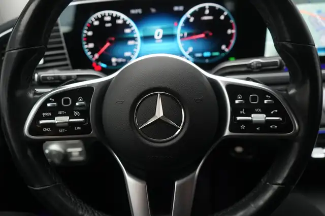 Mercedes-Benz GLE view 23