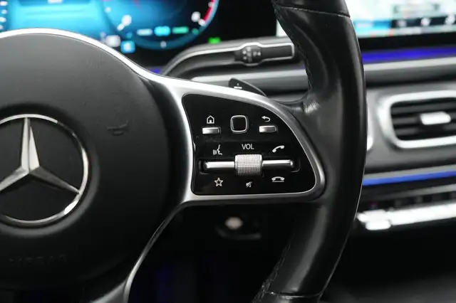 Mercedes-Benz GLE view 21