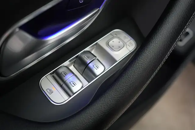 Mercedes-Benz GLE view 30