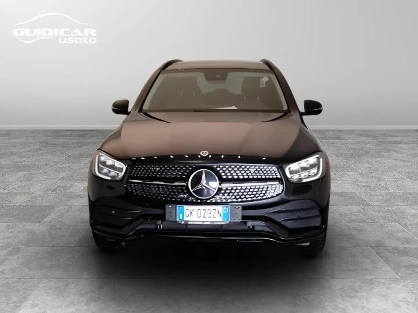 Mercedes-Benz GLC 220 d Premium 4matic auto Zwart - 2