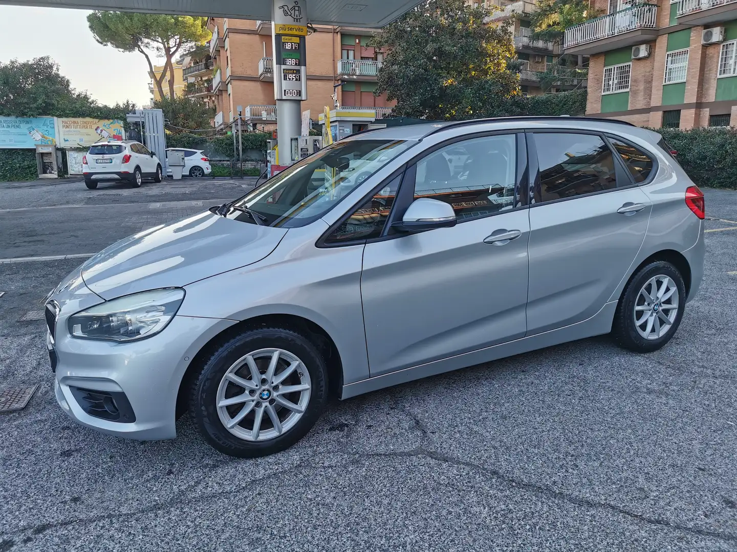 BMW 216 216d Active Tourer Luxury Gris - 2