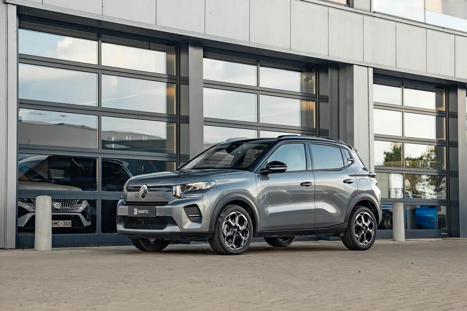 Citroen C3 100 PK MT | MAX | Camera | Navi | Airco | Apple... Grijs - 2