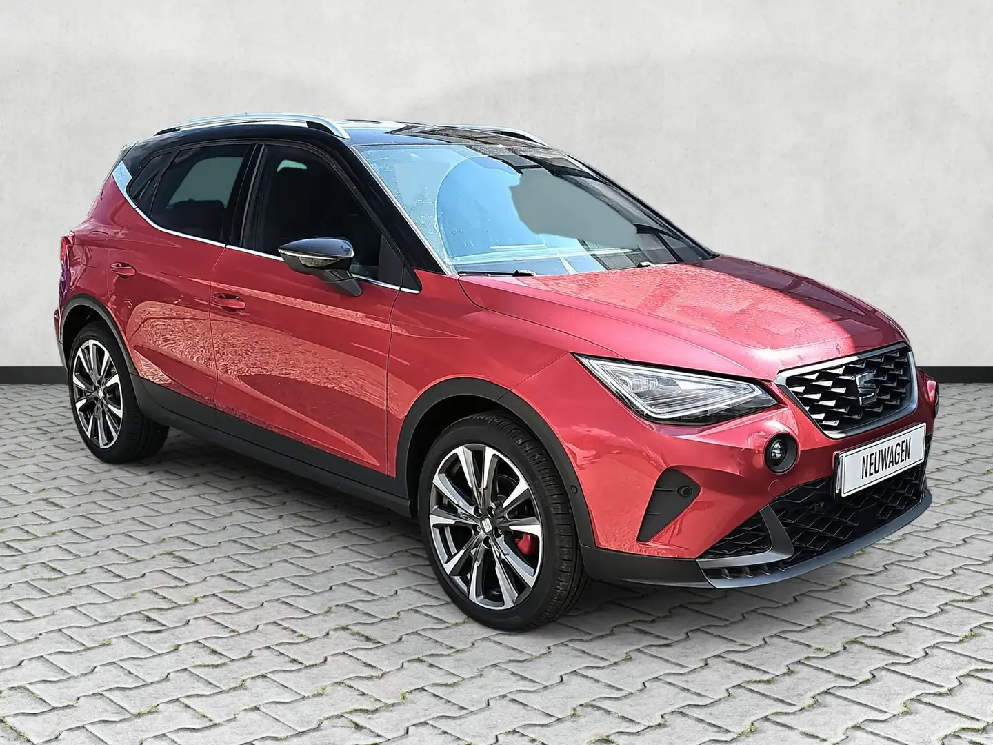 SEAT Arona FR 1.5 TSI DSG / Navi Kessy 18 Zoll 110 kW (150... Rot - 1