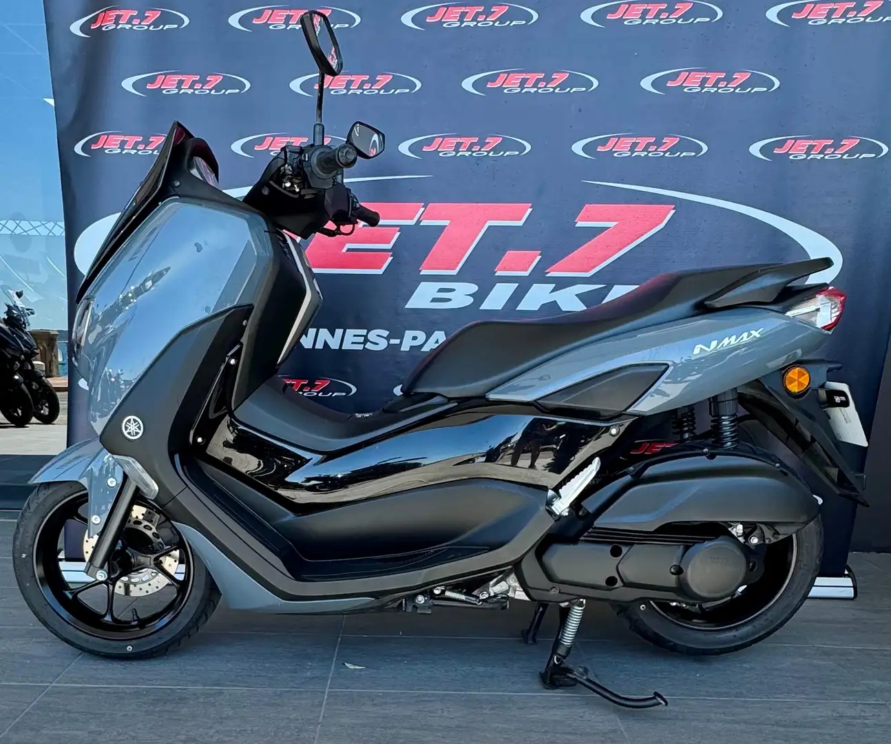 Yamaha NMAX Gris - 2