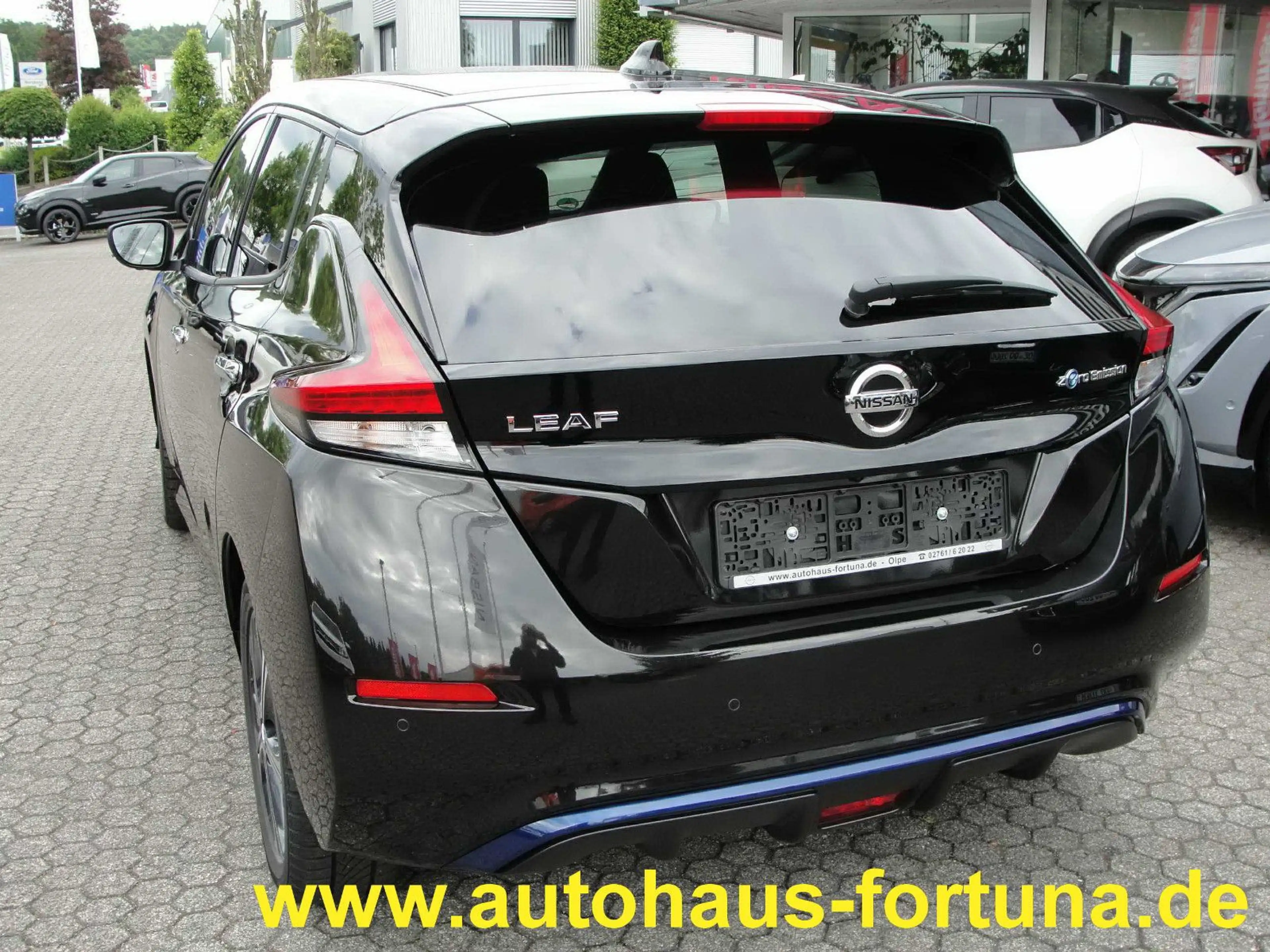 Nissan Leaf N-Connecta 40 kwh Kamera E-Pedal Winterpak — photo 4