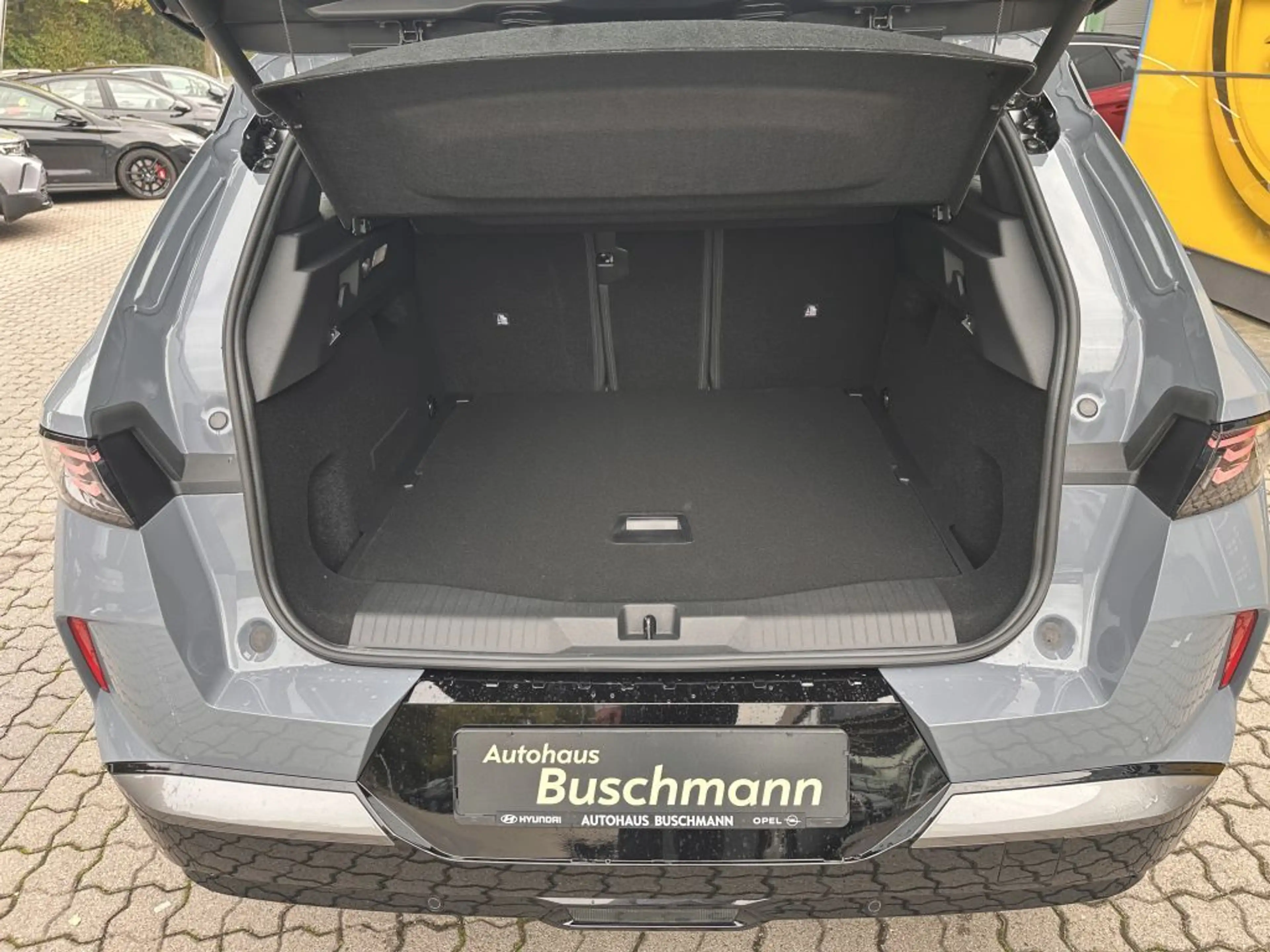 Opel Grandland X Grandland Electric 73kWh Edition — photo 8
